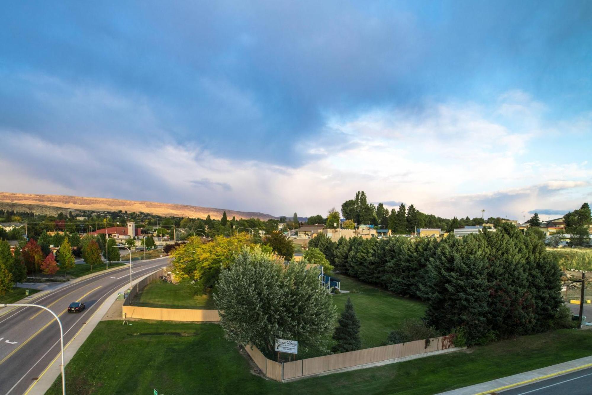 Fairfield Inn & Suites By Marriott Wenatchee Exterior photo